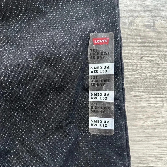 Levi’s shinny high rise skinny jeans stretch size 28 - Picture 5 of 7
